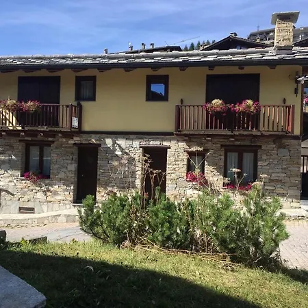 Arianna Trilocale Sises Διαμέρισμα Sestriere